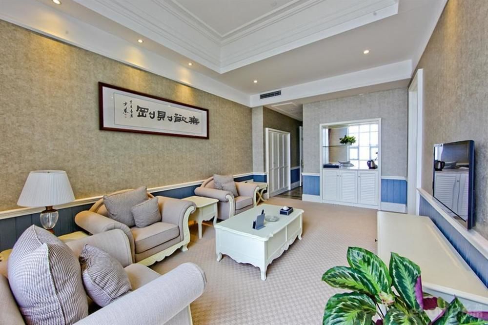 Blue Sky Hotel يانتاى المظهر الخارجي الصورة