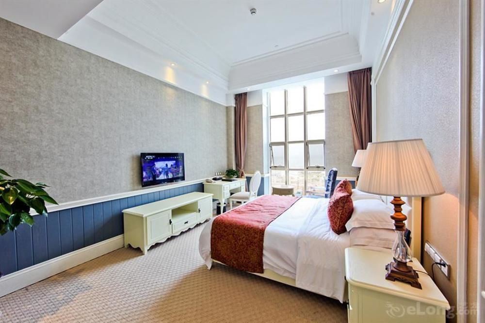 Blue Sky Hotel يانتاى المظهر الخارجي الصورة